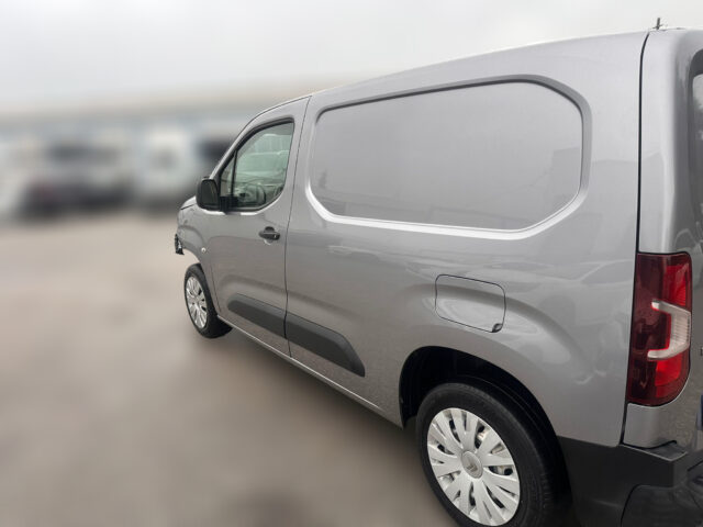 WhatsApp Image 2025-12-14 at 11.00.37 (1)