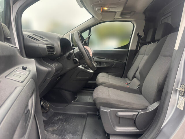 WhatsApp Image 2025-12-14 at 11.00.40