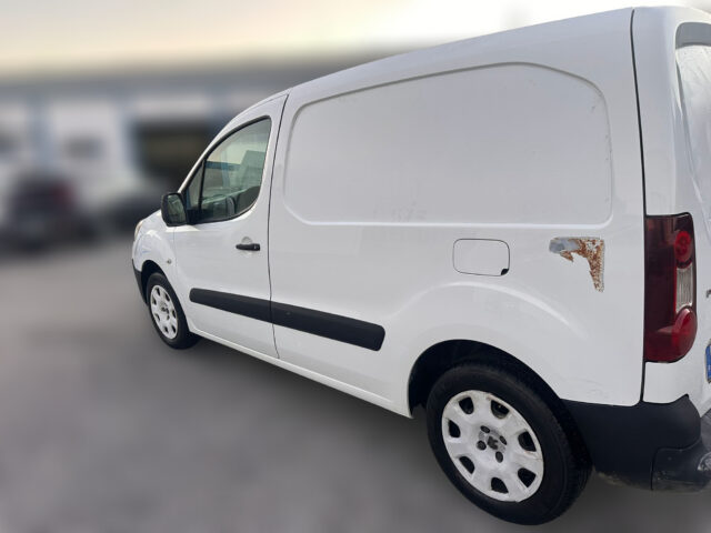 WhatsApp Image 2025-12-19 at 17.30.32